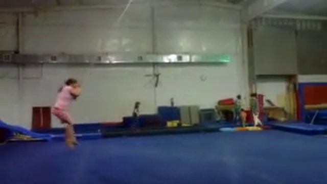 Savannah Swings at Garland Gymnastics смотреть онлайн
