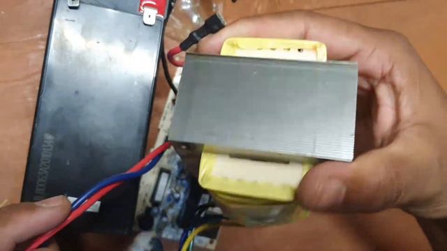 12 volt Battery to 220 volt AC 380 watt inverter Simple Electronic | 12v to 220v electronic techno смотреть онлайн