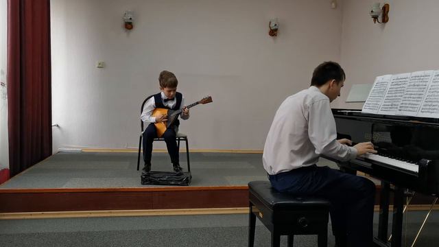 В. А. Моцарт Сонатина № 1, 4 часть смотреть онлайн