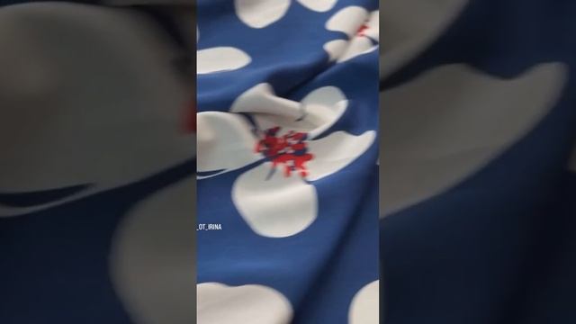 Эффектный брючный костюм - легко ! Шелк креп отличный помощник для реализации этой идеи ! смотреть онлайн