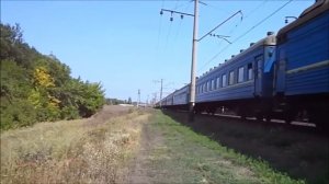 Электровоз ЧС2-800 со скорым поездом №77 Москва-Мариуполь