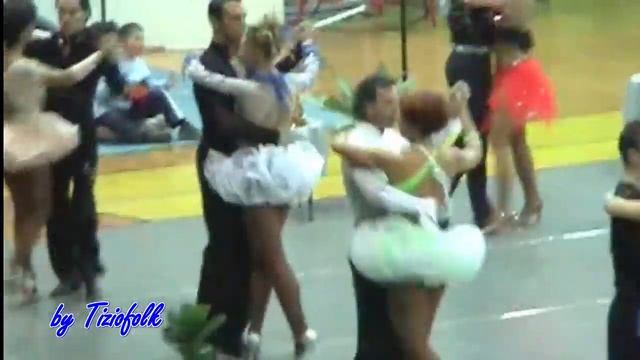 DISPERATA mazurka di Casadei ballata dai maestri al TROFEO DI NATALE 2003 a Castelbolognese смотреть онлайн