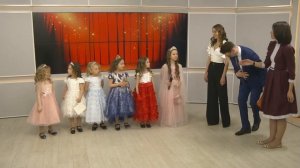 Эксперт по детской моде рассказала, как одевать ребенка на выпускной, праздник или фотосессию