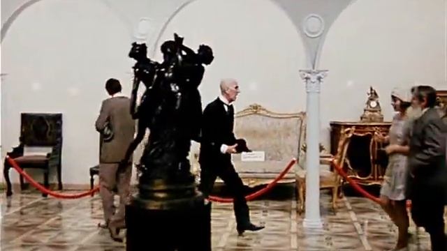 Вам, предводитель, пора лечиться электричеством.