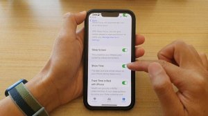 iPhone 13/13 Pro: How to Show/Hide Date & Time on Lock Screen During Sleep Focus