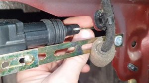 Установка дополнительного электро замка вместо штатного на Чери Тиго.