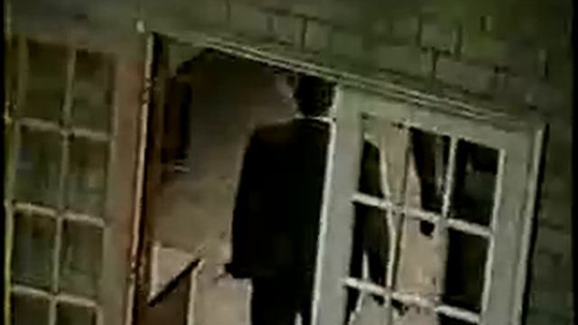 Rare Footage of Kurt Cobain's House From April 8, 1994 смотреть онлайн