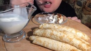 ASMR // СЫРНИКИ - БЛИНЧИКИ С ВАР. СГУЩЕНКОЙ - ЙОГУРТ // CHEESECAKES - PANCAKES - YOGURT // MUKBANG