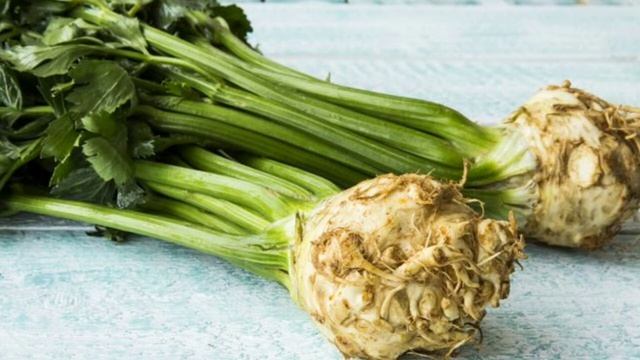 Сельдерей.Огромное содержание витаминов.Польза. смотреть онлайн