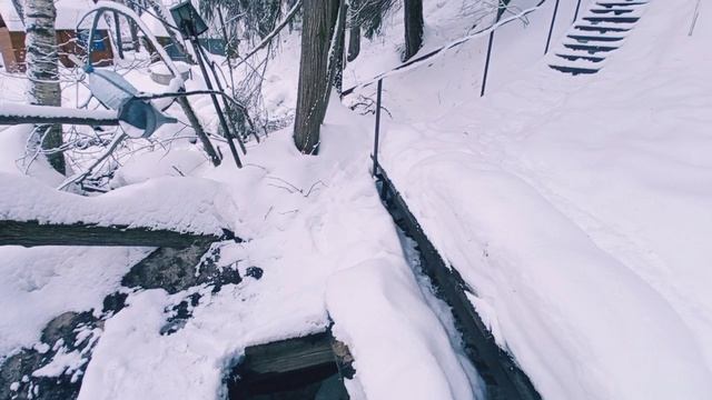 Святой источник в лесу. Снежный ливень застал врасплох