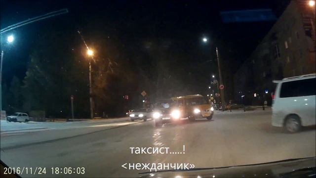 Водитель маршрутки в Абакане нарушил все автомобильные приличия смотреть онлайн