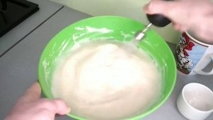 блинчики на кефире заварные с кипятком. блины тонкие с дырочками. самый удачный рецепт блинов.