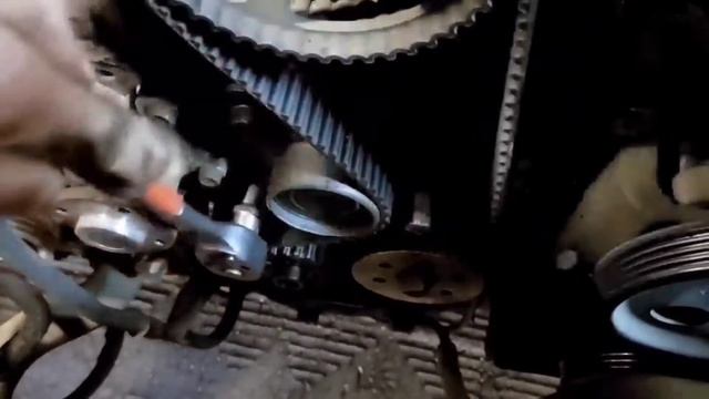 Замена ремня ГРМ Митсубиси джуниор (Паджеро мини ) смотреть онлайн