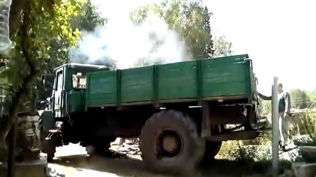 6 тонн камней и 6 тонн песка за раз???легко на Т150К 4WD!!! смотреть онлайн