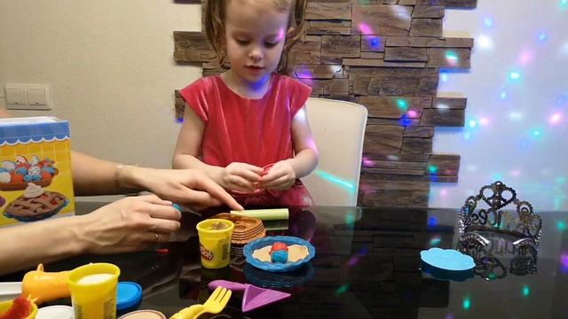 Играем в Playdoh Веселые Пироги смотреть онлайн