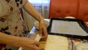 Блины из лаваша с сыром и копченой колбасой, запеченные в духовке