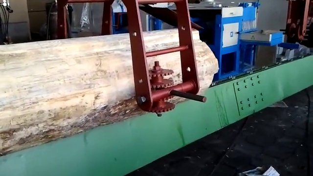 Стол приемный брусующего станка