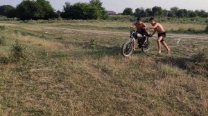 СКИНУЛИ МОПЕД АЛЬФА С ОБРЫВА