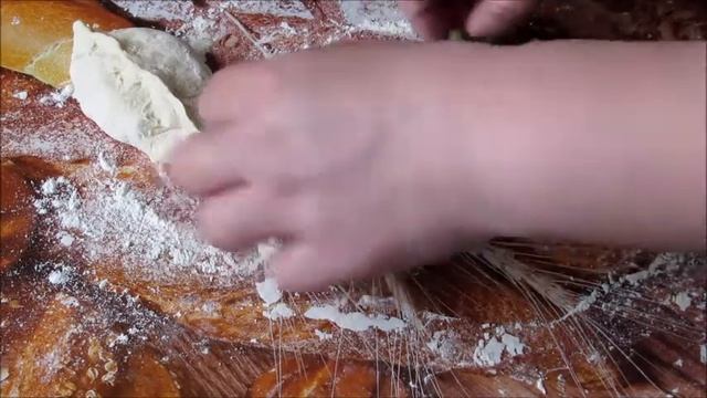 Пирожки с щавелем сладкие. Пирожки со щавелем жареные.