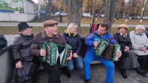 "Я когда-то была молодая" - вокал Галина Митина, гармонисты Валерий Провалёнов и Пётр Ефремов