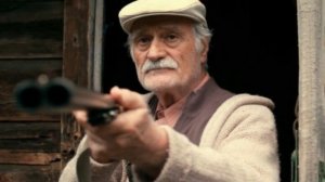 Какой солью советские стреляли сторожа.