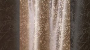 Пример декорирования комнаты с двумя окнами