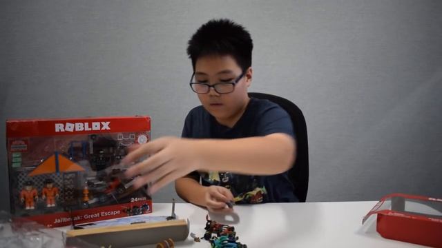 Roblox toys Series 5 Legendary Gatekeeper’s Attack, Pirate Showdown, Jailbreak Great Escape Unboxin смотреть онлайн