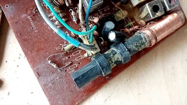 Разбираем авто телевизор Silver 550-bw/Взаимная подписка. смотреть онлайн