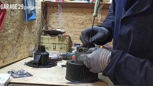 Как быстро заменить щётки электро мотора печки салона (Демонтаж, монтаж печки салона )