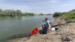 Рыбалка на водосбросе реки Воронеж