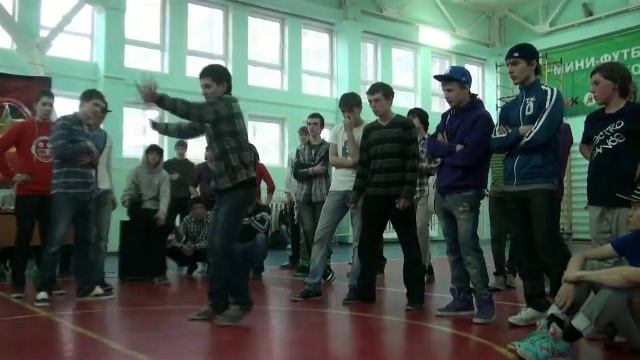 Tyler vs Артем Тюменцев vs Данил Газизов (ElectroCity 2011) смотреть онлайн