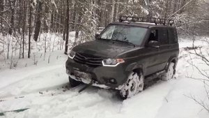 УАЗ Патриот и Нива по снегу