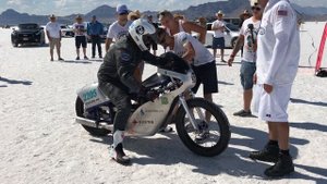 Первый исторический заезд украинца на Бонневиле.