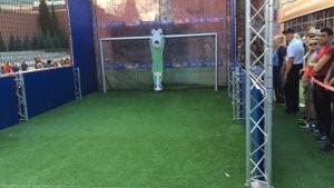 РОБОТ-ВРАТАРЬ Лучший Вратарь. НЕРЕАЛЬНО И НЕВОЗМОЖНО ЗАБИТЬ RobotKeeper The best goalkeeper (Эмилия