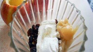 Печеные яблоки с творогом