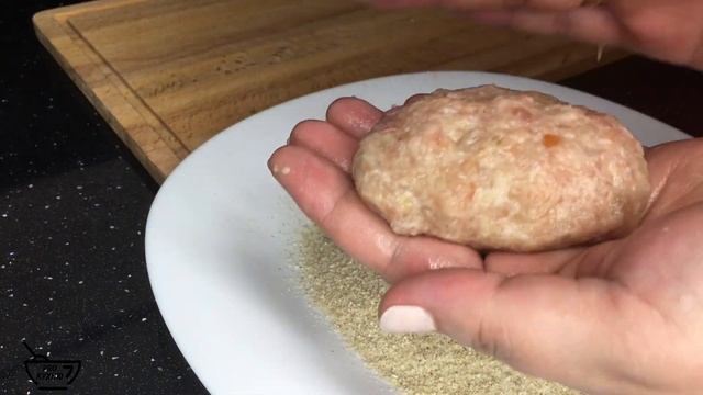 Котлеты из мясного фарша в панировке в духовке! Хрустящая корочка и сочные внутри !