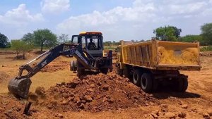 JCB 3dx Backhoe Loading Mud in Tata 2518 Truck | Swaraj 744 4wd Tractor