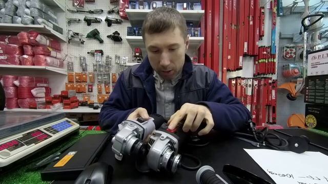 УШМ Ресанта 125 900 - распаковка. Бытовые болгарки 0,8 -1 квт. Серия № 2 смотреть онлайн