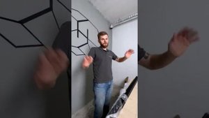 Специальный теневой профиль для натяжного потолка.