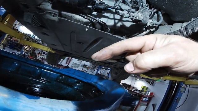 Volvo XC40 - замена топливного фильтра ? смотреть онлайн