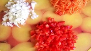 Золотистый суп с кукурузными клецками