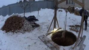 колодец зимой. промерзает ли зимой земля