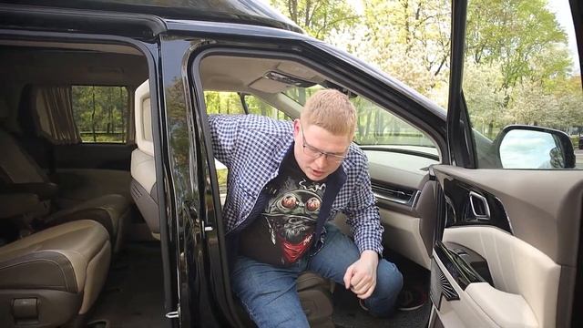 Семейный лимузин Карнивал полный обзор