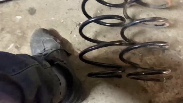 Делаем Ford Fusion и мягче и выше ( замена пружин на дизельные) смотреть онлайн