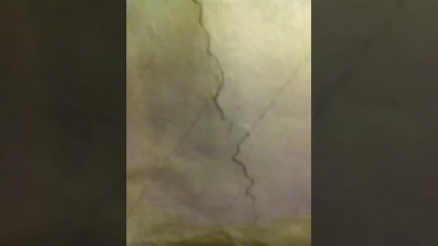 Лопнула балка перекрытия в жилой квартире. смотреть онлайн