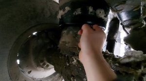 Опять отвалился подкрылок . Очистка пневмоподушек .IVECO Stralis .