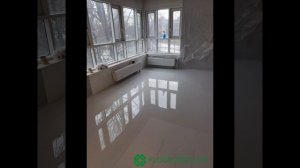 Эпоксидный белый пол с черными декоративными флоками в квартире на Ушаковской набережной