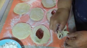 Шафраны с повидлом. Быстрая и вкусная выпечка к чаю.