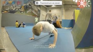 Акробатика. Подводящие упражнения