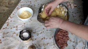 Новогодние рецепты 2023 г. Картошка гармошка , запеченная с фаршем и сыром